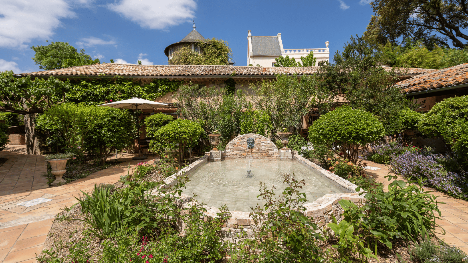 Gîte de château - Château Hermitage de Combas